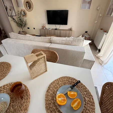 Apartmán Lumos - Light Filled Retreat With Garage Parking In